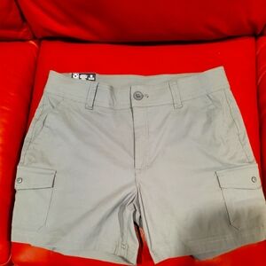 Eddie Bauer performance cargo pocket shorts